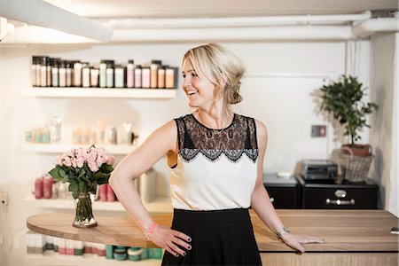 reception counter - Female business owner in hair salon, portrait Stock Photo - Premium Royalty-Free, Code: 649-07761120