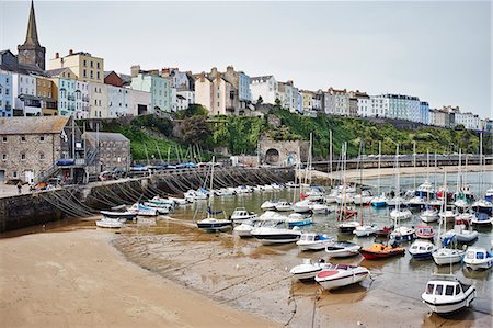 simsearch:649-07803947,k - View of beach, harbor and boats, Tenby, Wales Foto de stock - Sin royalties Premium, Código: 649-07804973