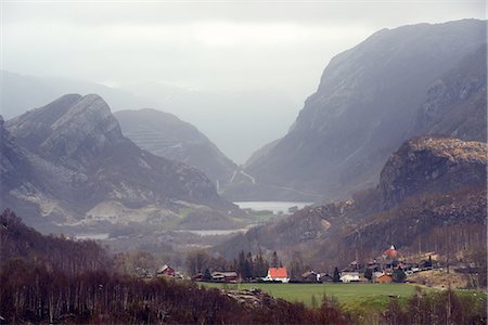 simsearch:649-08085953,k - View of mountains and valley near Lysefjord, Rogaland County, Norway Stockbilder - Premium RF Lizenzfrei, Bildnummer: 649-07905080