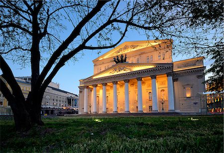 View of Bolshoi theatre at night, Moscow, Russia Foto de stock - Sin royalties Premium, Código: 649-07905099