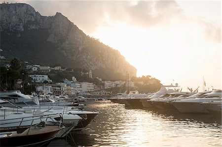 simsearch:6108-08637221,k - Port of Capri, Napoli, Campania, Italia Stock Photo - Premium Royalty-Free, Code: 649-07905306