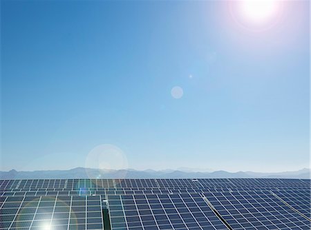 Solar farm, Andalusia, Spain Foto de stock - Sin royalties Premium, Código: 649-07905453