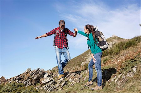 Hikers trekking on hilltop, Montseny, Barcelona, Catalonia, Spain Foto de stock - Sin royalties Premium, Código: 649-08060464