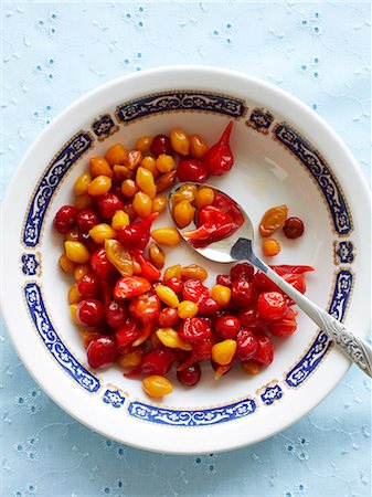 food tablecloth close up nobody - Still life with bowl of pickled chillies Stock Photo - Premium Royalty-Free, Code: 649-08085310