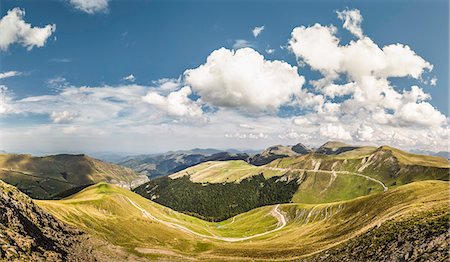 View of winding roads in valley, Saint-Michel, Pyrenees, France (Near the Spanish-French border) Stock Photo - Premium Royalty-Free, Code: 649-08085510