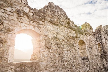 Sunlit window of Ehrenberg castle ruins, Reutte, Tyrol, Austria Stock Photo - Premium Royalty-Free, Code: 649-08086383