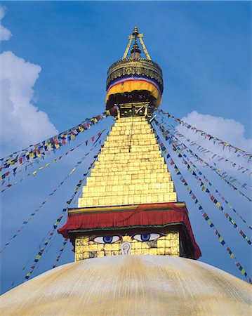 simsearch:862-03365423,k - Detail of roof and prayer flags on the Boudhanath Stupa, Kathmandu, Nepal Foto de stock - Sin royalties Premium, Código: 649-08086772