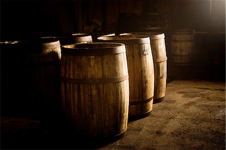 Wooden whisky casks Stock Photo - Premium Royalty-Free, Code: 649-08118623