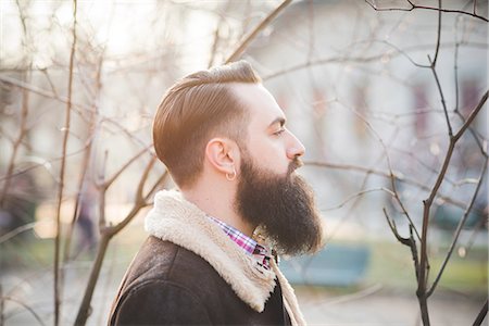 simsearch:649-08125291,k - Young bearded man in park Stock Photo - Premium Royalty-Free, Code: 649-08125315