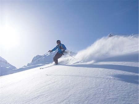 Skier at Combe de Gers, Flaine, France Foto de stock - Sin royalties Premium, Código: 649-08144765
