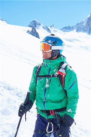 simsearch:649-08144991,k - Portrait of mature male skier on Mont Blanc massif, Graian Alps, France Fotografie stock - Premium Royalty-Free, Codice: 649-08144999