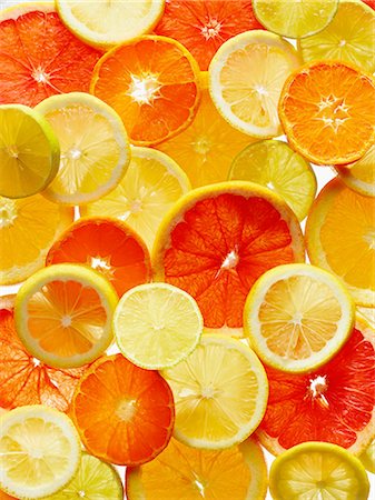 Citrus fruits slices Photographie de stock - Premium Libres de Droits, Code: 649-08238117