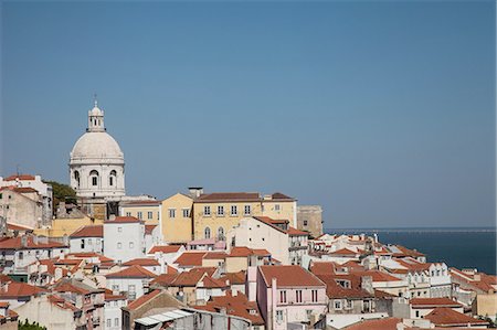 simsearch:649-09269401,k - Hillside cityscape at coast, Lisbon, Portugal Stock Photo - Premium Royalty-Free, Code: 649-08328458