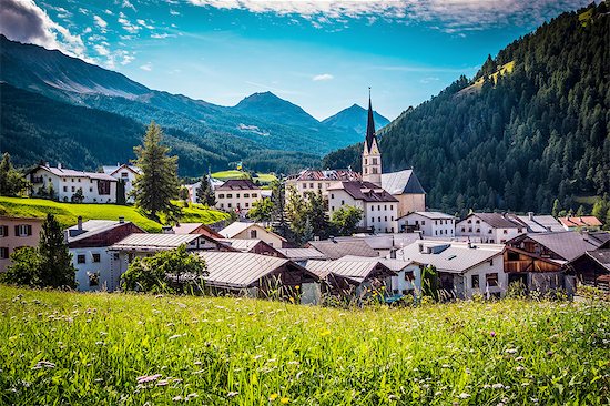 Valley town, Santa Maria Val Mustair, Switzerland Photographie de stock - Premium Libres de Droits, Le code de l’image : 649-08329000