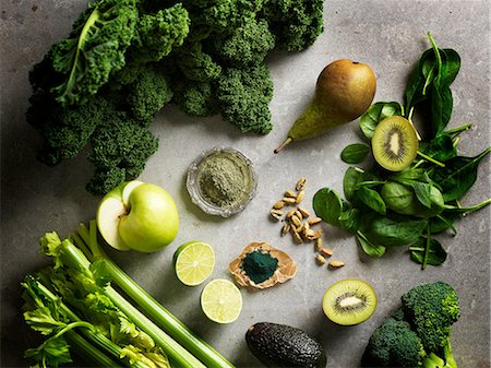 simsearch:649-08125428,k - Overhead view of green colour fruit and vegetables Stock Photo - Premium Royalty-Free, Code: 649-08422896