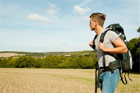 simsearch:649-08422987,k - Young male hiker in field landscape, Great Missenden, Buckinghamshire, U.K Photographie de stock - Premium Libres de Droits, Code: 649-08422995