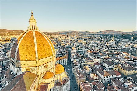 High angle cityscape and dome of Florence Cathedral, Florence, Italy Stockbilder - Premium RF Lizenzfrei, Bildnummer: 649-08548856