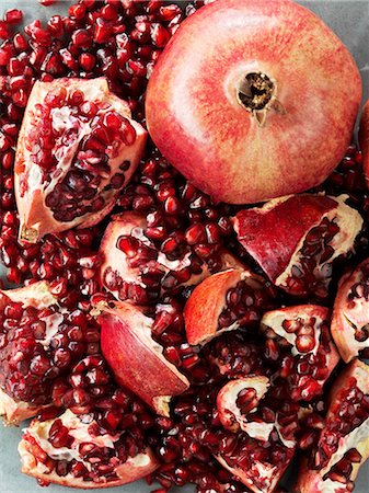 simsearch:649-08549046,k - Pomegranate Stock Photo - Premium Royalty-Free, Code: 649-08549054