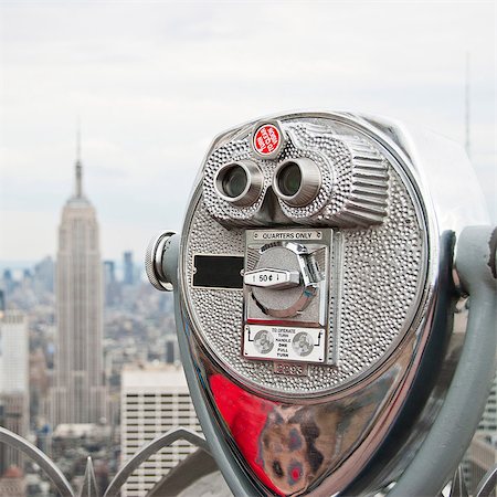 Coin operated binoculars on Empire State Building, Manhattan, New York, USA Stock Photo - Premium Royalty-Free, Code: 649-08565280