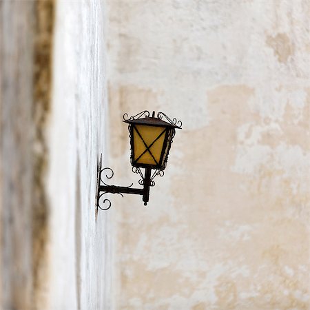 Old fashioned lantern in Mdina, Malta Fotografie stock - Premium Royalty-Free, Codice: 649-08565316
