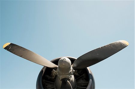 Aeroplane propeller Photographie de stock - Premium Libres de Droits, Code: 649-08565399