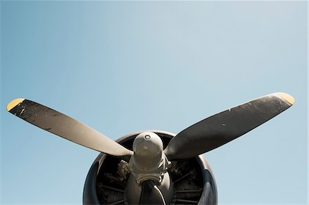 Aeroplane propeller Foto de stock - Royalty Free Premium, Número: 649-08565399