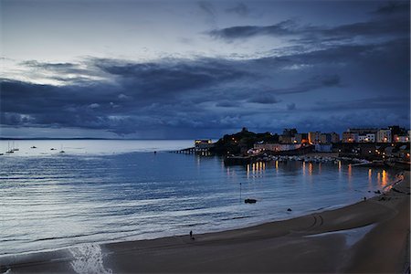 Harbor at dusk, Tenby, Wales, UK Stock Photo - Premium Royalty-Free, Code: 649-08565538