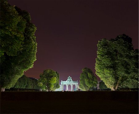 distance (measurement) - Triumphal arch and Jubelpark at night, Brussels, Belgium Stock Photo - Premium Royalty-Free, Code: 649-08565748