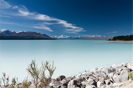 Still murky lake in rural landscape Stock Photo - Premium Royalty-Free, Code: 649-08561582