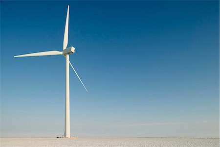 simsearch:649-09258448,k - Wind turbine in snowy landscape Stock Photo - Premium Royalty-Free, Code: 649-08561990