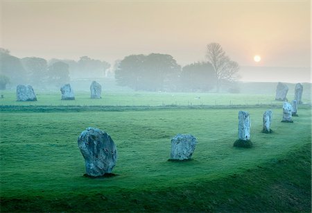 simsearch:649-08085948,k - Ancient Stone Circle at Avebury, Wiltshire, England Stockbilder - Premium RF Lizenzfrei, Bildnummer: 649-08562162