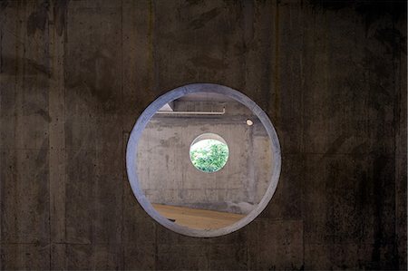 ron stroud - Holes in concrete car park, Vancouver, British Columbia, Canada Photographie de stock - Premium Libres de Droits, Code: 649-08562306