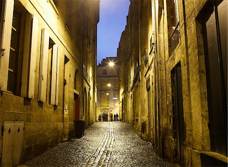 simsearch:649-08565542,k - Cobbled street at night, Bordeaux, France Stock Photo - Premium Royalty-Free, Code: 649-08563239