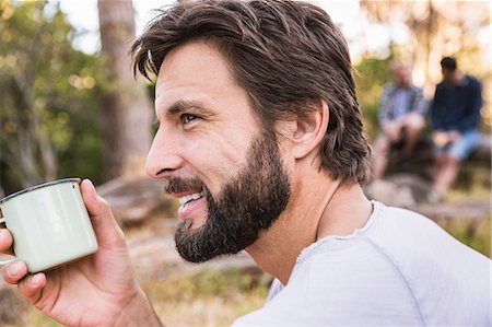 simsearch:614-08879509,k - Close up of man with coffee, Deer Park, Cape Town, South Africa Fotografie stock - Premium Royalty-Free, Codice: 649-08576549