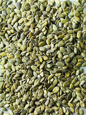 Pumpkin seeds, full frame, close-up Photographie de stock - Premium Libres de Droits, Code: 649-08576715