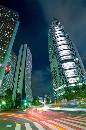 shinjuku crosswalk street - Time lapse view of urban traffic Stock Photo - Premium Royalty-Free, Code: 649-08632347