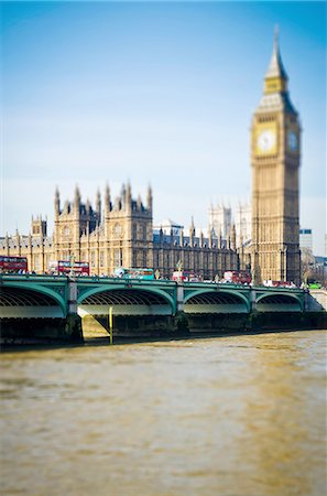 double-decker bridge - London Houses of Parliament and bridge Stock Photo - Premium Royalty-Free, Code: 649-08632491