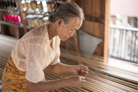 Mature woman working, Inle lake, Burma Stock Photo - Premium Royalty-Free, Code: 649-08632818