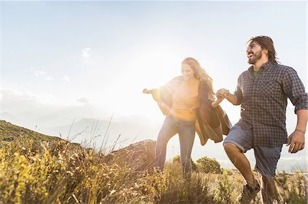 simsearch:649-08662115,k - Couple taking walk on sunny day, Franschhoek, South Africa Foto de stock - Royalty Free Premium, Número: 649-08661060