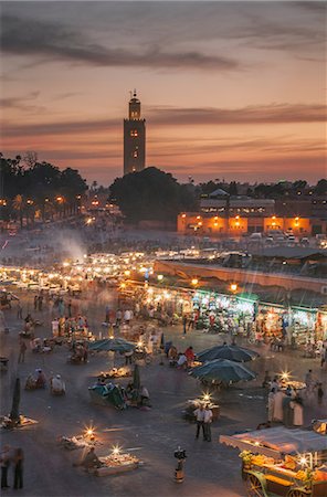 Jemaa el-Fnaa Square illuminated at dusk, Marrakesh, Morocco Foto de stock - Sin royalties Premium, Código: 649-08662290