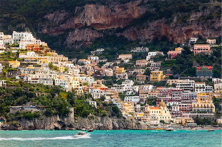 european community - Cliff side buildings by sea, Positano, Amalfi Coast, Italy Foto de stock - Sin royalties Premium, Código: 649-08714517