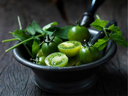 simsearch:649-08745154,k - Fresh organic fruit, sweet green cherry tomatoes Stock Photo - Premium Royalty-Free, Code: 649-08745174