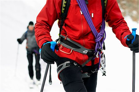 simsearch:649-08765875,k - Cropped view of mountaineer ski touring Foto de stock - Royalty Free Premium, Número: 649-08765854