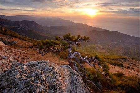 simsearch:649-08766267,k - View of mountains at sunset from South Demergi mountain, Crimea, Ukraine Stockbilder - Premium RF Lizenzfrei, Bildnummer: 649-08766269