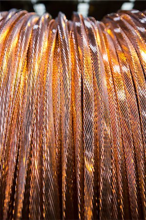 Close up of copper cable on reel Foto de stock - Sin royalties Premium, Código: 649-08824104