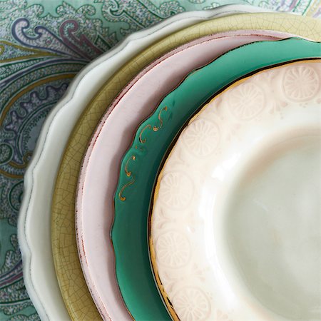 pastel green - Variety of plates, close up view of edges Stock Photo - Premium Royalty-Free, Code: 649-08824534