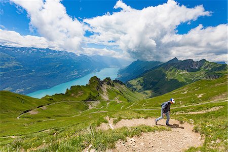 suiza (país) - Man on mountain path, Brienzer Rothorn, Bernese Oberland, Switzerland Foto de stock - Sin royalties Premium, Código: 649-08824805