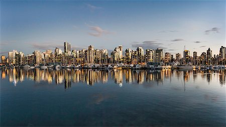 View of harbour and city skyline at dusk, Vancouver, Canada Photographie de stock - Premium Libres de Droits, Code: 649-08825225