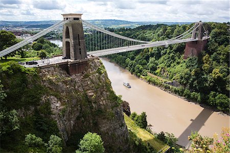 suspend - Clifton Suspension bridge, Avon Gorge and River Avon, Bristol, United Kingdom Stock Photo - Premium Royalty-Free, Code: 649-08840141