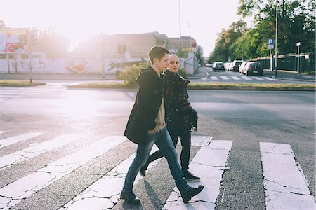 simsearch:649-08923913,k - Young lesbian couple walking across pelican crossing city street Stock Photo - Premium Royalty-Free, Code: 649-08840732